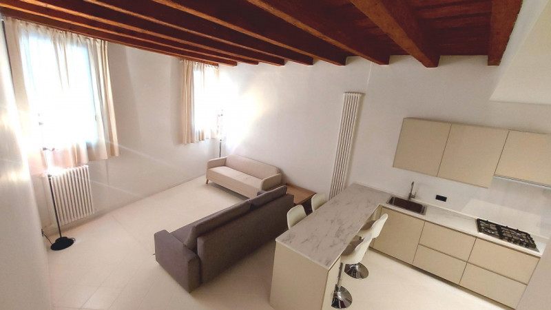 appartamento in vendita a Padova in zona Centro Storico