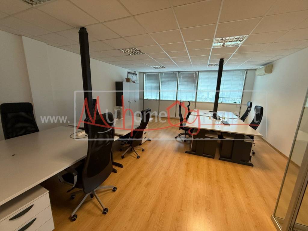 ufficio in vendita a Padova in zona Stanga