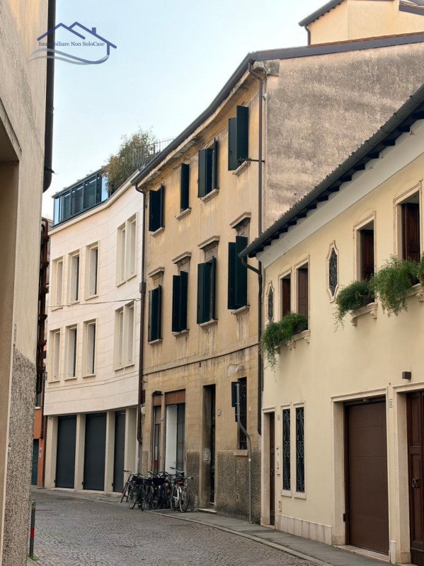 appartamento in vendita a Padova in zona Centro Storico