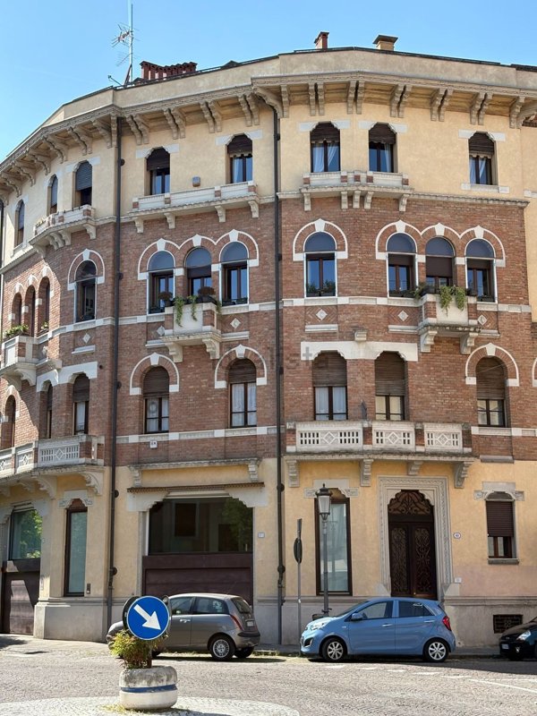 appartamento in vendita a Padova in zona Centro Storico
