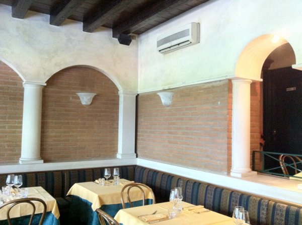 negozio in vendita a Padova in zona Centro Storico
