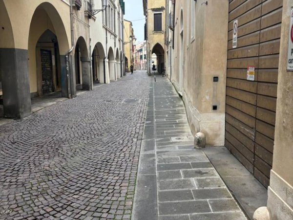 appartamento in vendita a Padova in zona Savonarola
