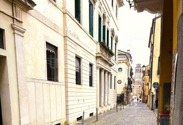 appartamento in vendita a Padova in zona Savonarola