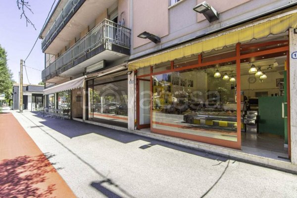 negozio in vendita a Padova in zona Sant'Osvaldo / Santa Rita