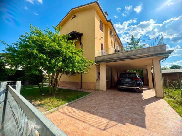 casa indipendente in vendita a Padova in zona Guizza