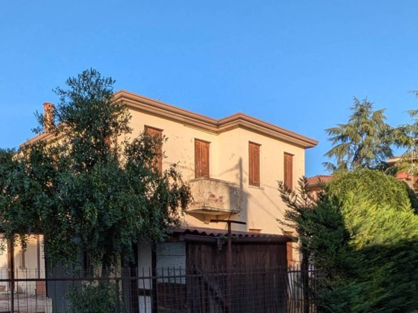 casa indipendente in vendita a Padova in zona San Bellino