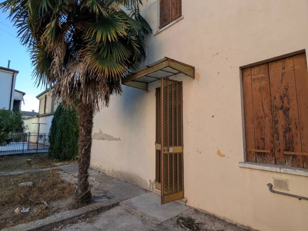 casa indipendente in vendita a Padova in zona Pontevigodarzere