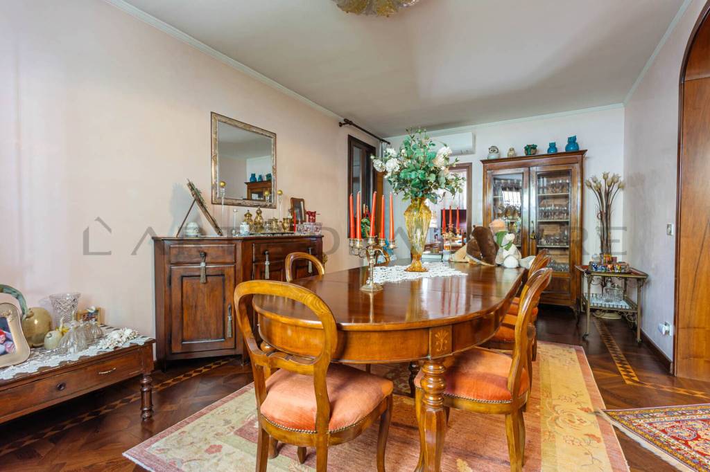 casa indipendente in vendita a Padova in zona Sant'Osvaldo / Santa Rita