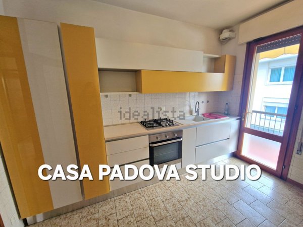 appartamento in vendita a Padova in zona Mandria