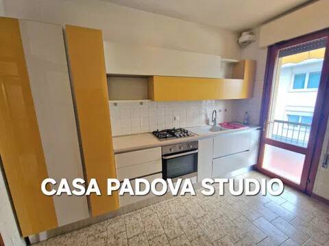 appartamento in vendita a Padova in zona Mandria