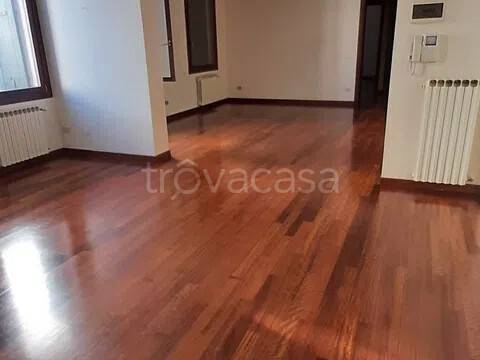 appartamento in vendita a Padova in zona Centro Storico