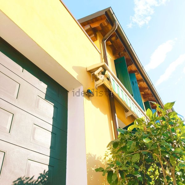casa indipendente in vendita a Padova in zona Arcella