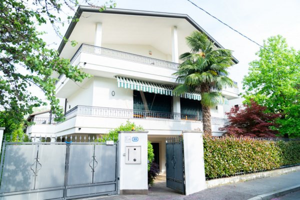 casa indipendente in vendita a Padova in zona Sacra Famiglia