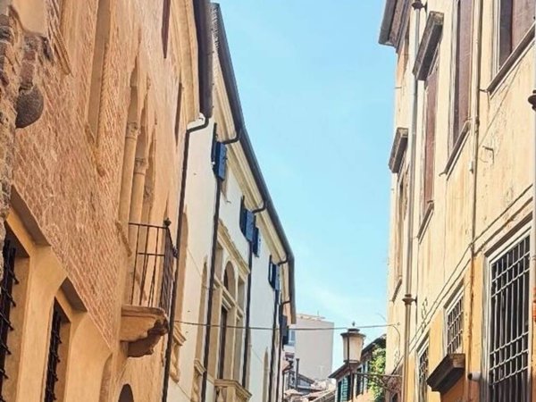negozio in vendita a Padova in zona Centro Storico