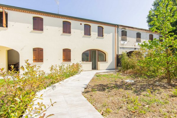 casa indipendente in vendita a Padova in zona Forcellini / Terranegra