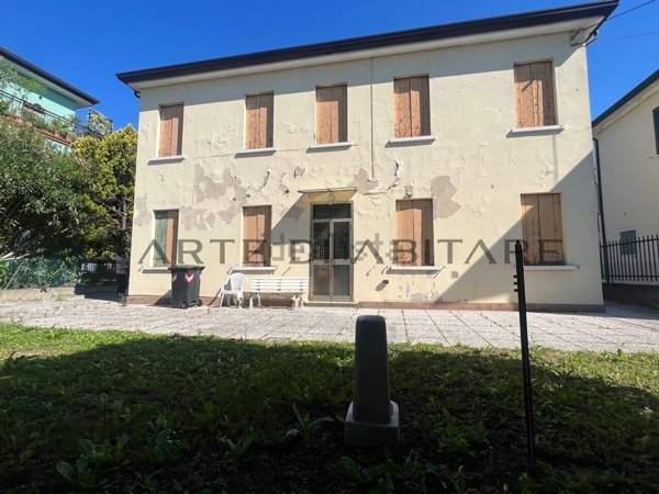 casa indipendente in vendita a Padova