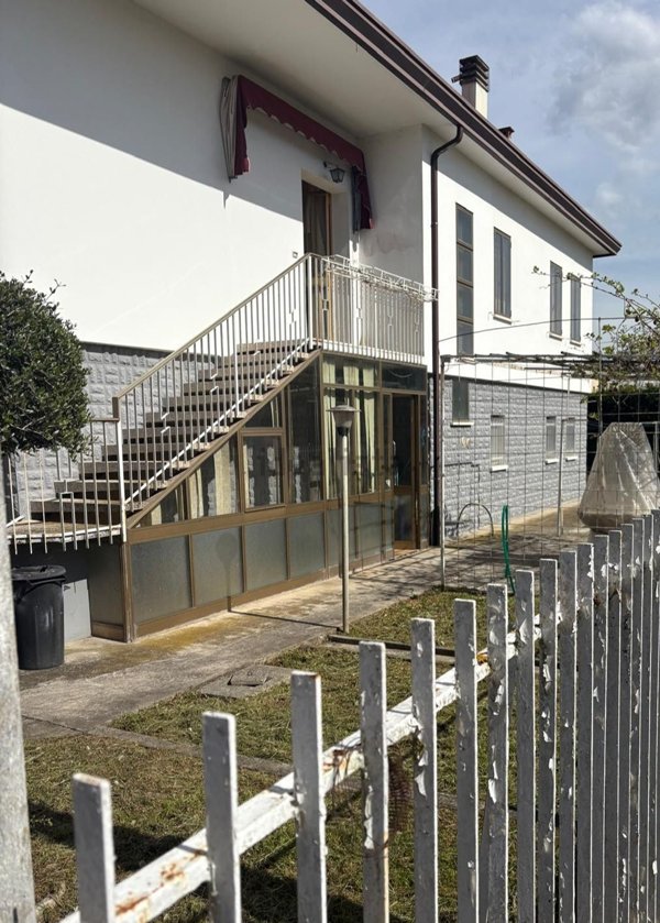 casa indipendente in vendita a Padova