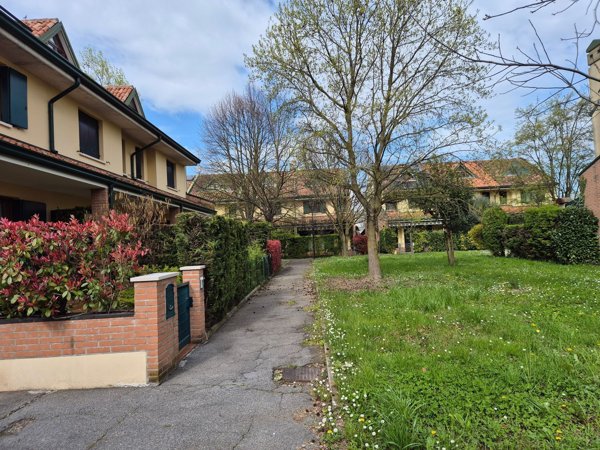casa indipendente in vendita a Padova in zona Mandria