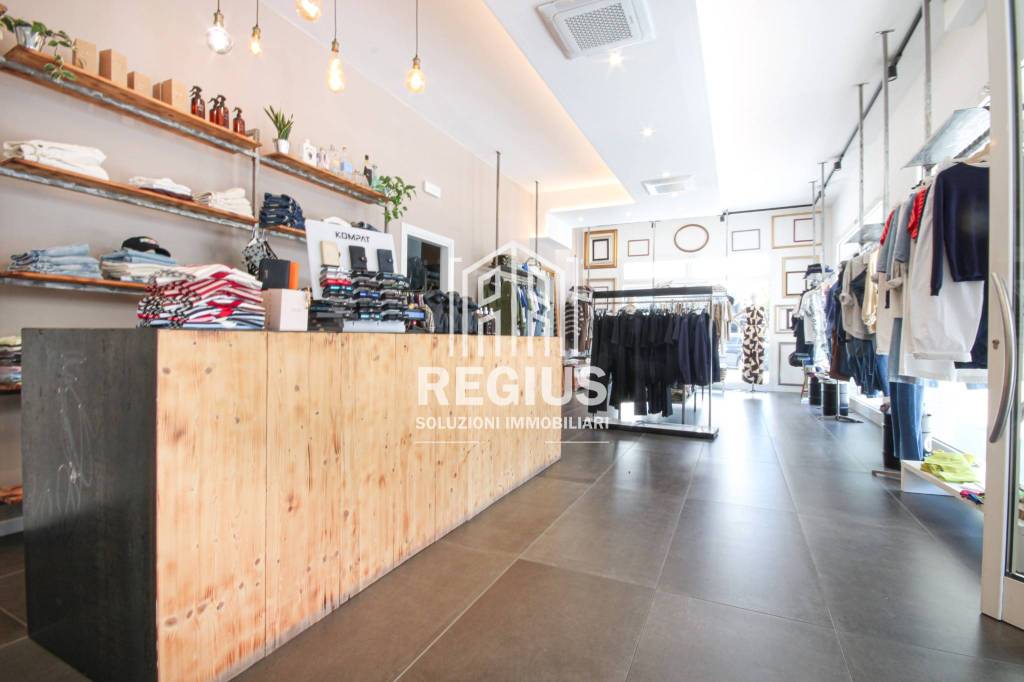 negozio in vendita a Padova in zona San Carlo