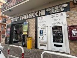 negozio in vendita a Padova in zona Camin / Granze