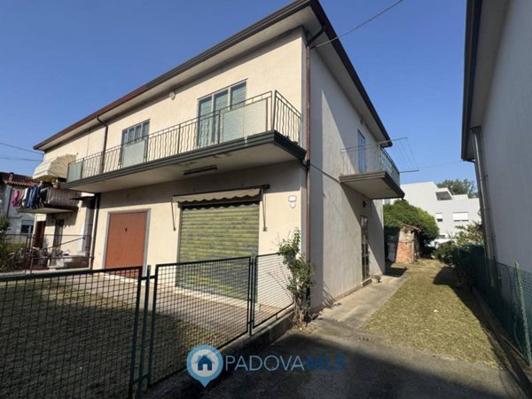 casa indipendente in vendita a Padova in zona Forcellini / Terranegra