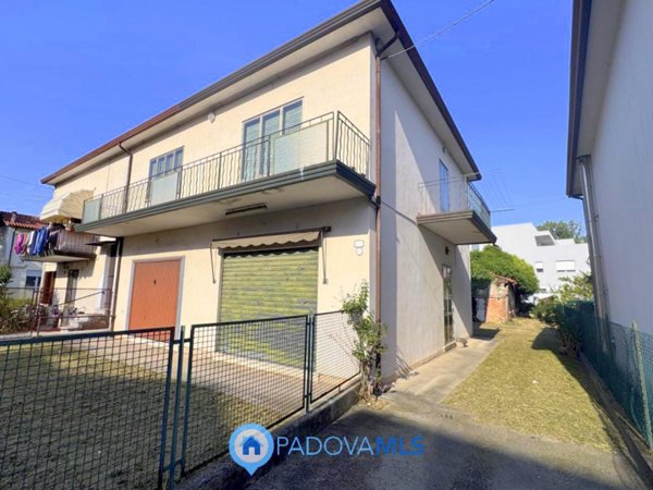 casa indipendente in vendita a Padova in zona Forcellini / Terranegra