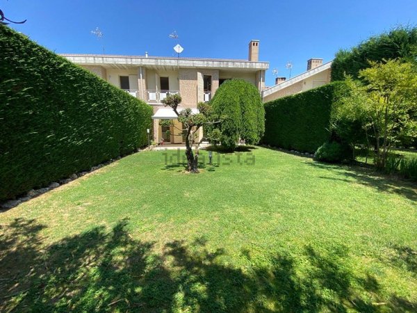casa indipendente in vendita a Padova in zona Madonna Pellegrina