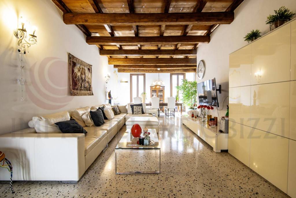 casa indipendente in vendita a Padova in zona Centro Storico