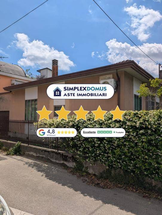 casa indipendente in vendita a Padova in zona Arcella