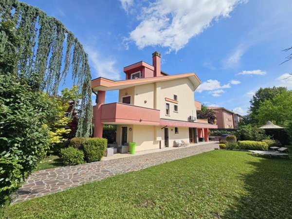 casa indipendente in vendita a Padova in zona Guizza