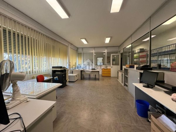 ufficio in vendita a Padova in zona Camin / Granze