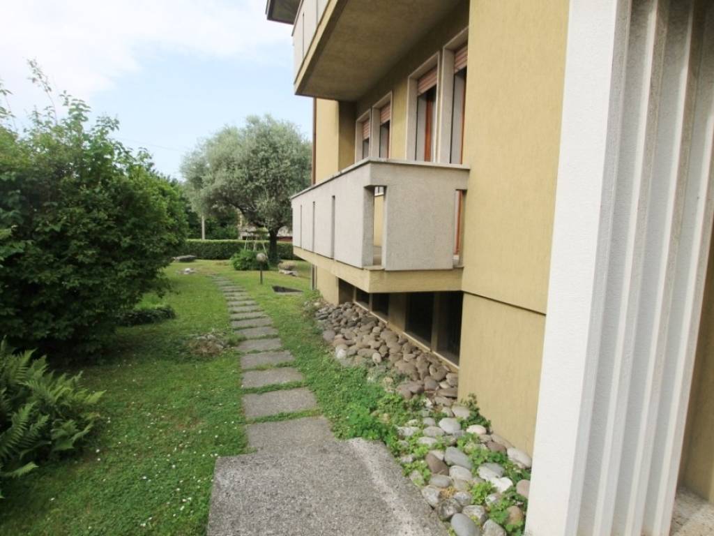 appartamento in vendita a Padova in zona Ponte di Brenta