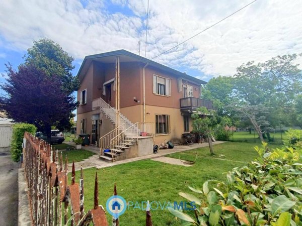 casa indipendente in vendita a Padova in zona Guizza