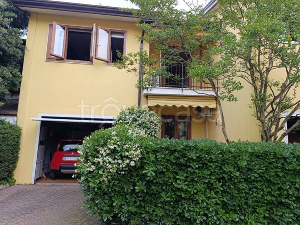 casa indipendente in vendita a Padova in zona Mandria
