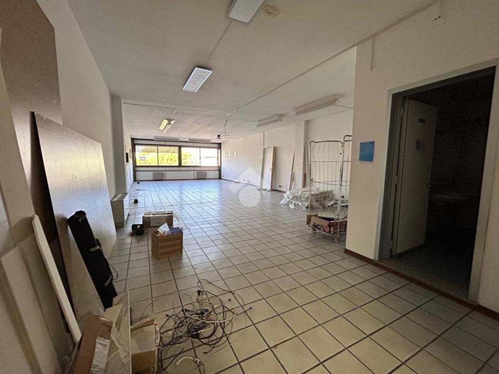 ufficio in vendita a Padova in zona Stanga