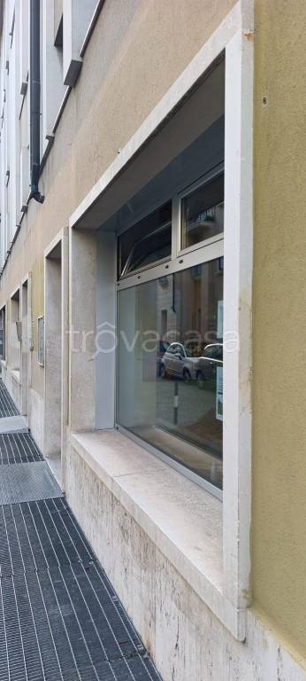 negozio in vendita a Padova in zona Savonarola
