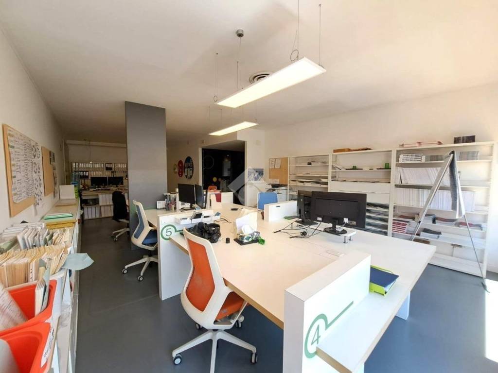 ufficio in vendita a Padova in zona Stanga