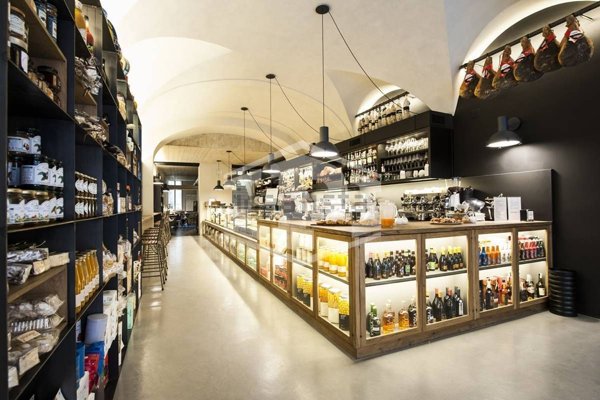negozio in vendita a Padova in zona Centro Storico