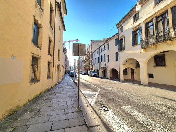 appartamento in vendita a Padova in zona Centro Storico
