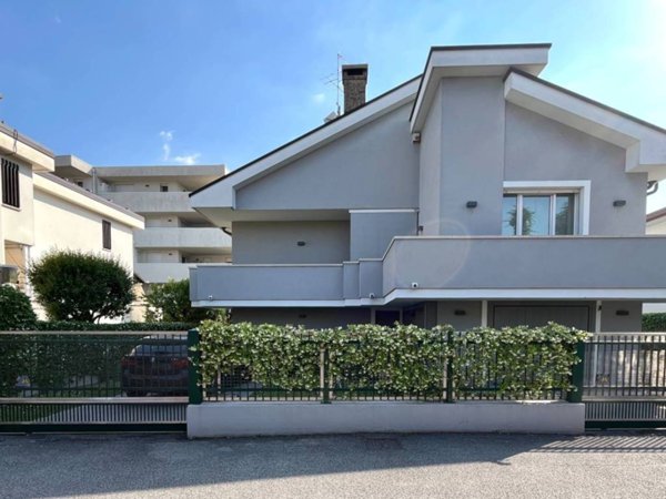 casa indipendente in vendita a Padova in zona Guizza