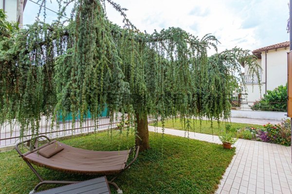 casa indipendente in vendita a Padova in zona Sant'Osvaldo / Santa Rita