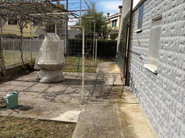 casa indipendente in vendita a Padova in zona Guizza