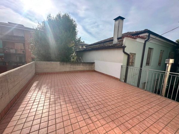 casa indipendente in vendita a Padova in zona Guizza