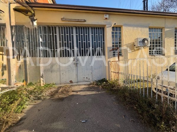 ufficio in vendita a Padova in zona Porta Trento