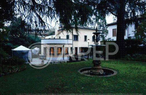 casa indipendente in vendita a Padova in zona Sacra Famiglia