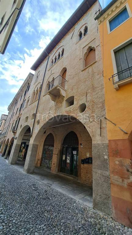 appartamento in vendita a Padova in zona Centro Storico