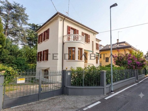 casa indipendente in vendita a Padova in zona Madonna Pellegrina