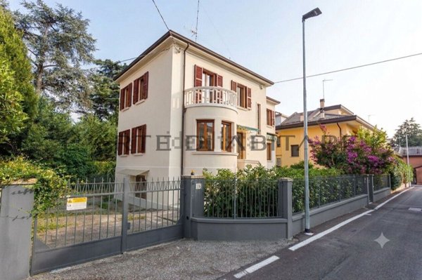casa indipendente in vendita a Padova in zona Madonna Pellegrina