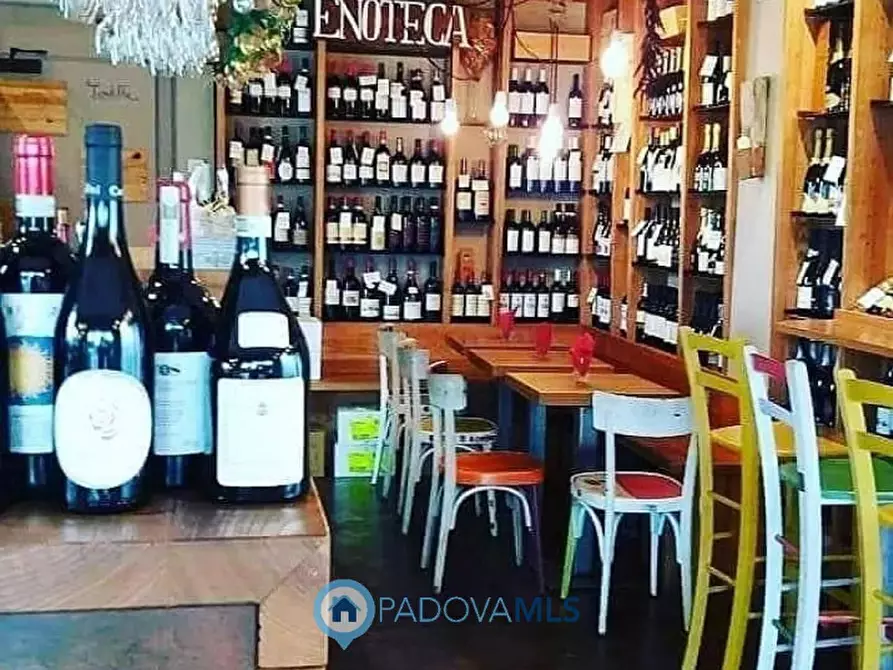 negozio in vendita a Padova in zona Guizza