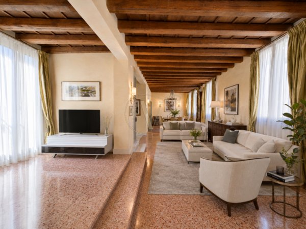 casa indipendente in vendita a Padova in zona Centro Storico